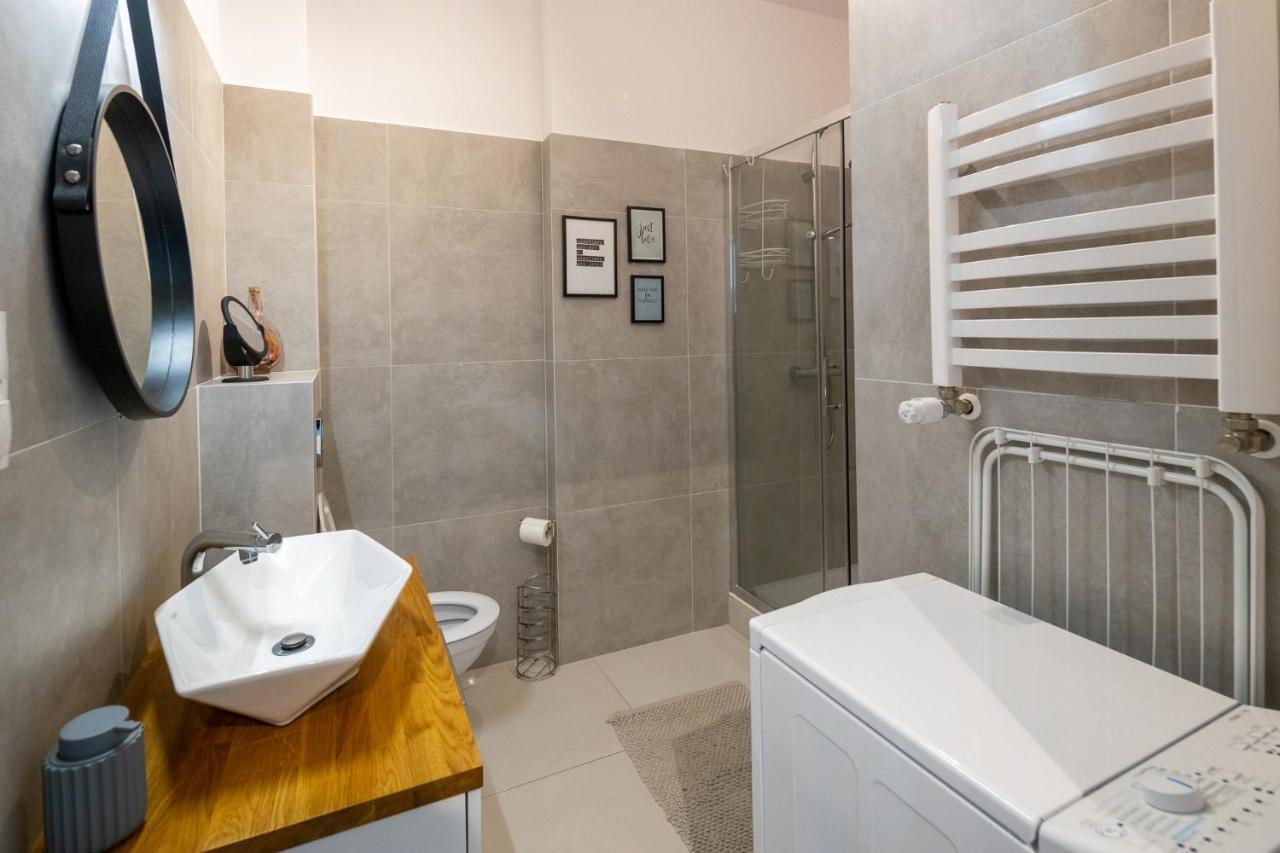 Apartament Zakatek Z Miejscem Parkingowym Bielsko-Biała Exterior photo